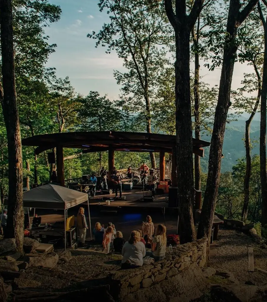 Great Camp Community Hub at Eagles Nest